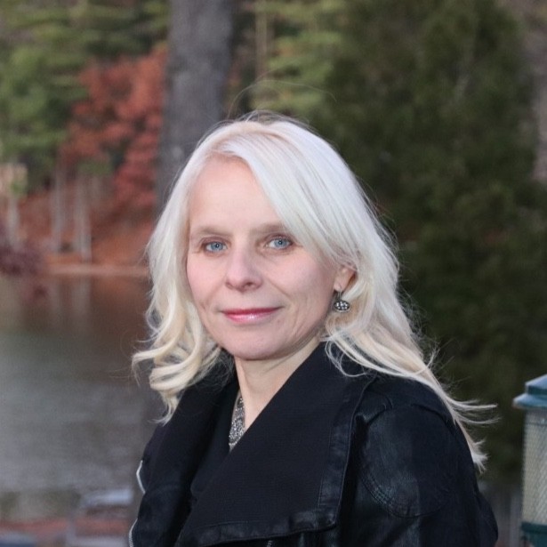 Lorraine Bassett